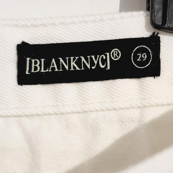 BlankNYC Button Fly Distressed High Rise Cut-Off Shorts White 29 - Picture 4 of 11